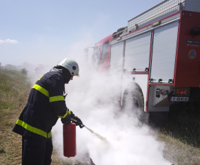 Пожаро-тактическо учение се проведе днес в землището на село Горска поляна