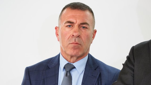 Утре ще предложим Мирослав Рашков за постоянен главен секретар на МВР. Това съобщи премиерът Росен Желязков.
"Правителството отдавна е изпратило имената...