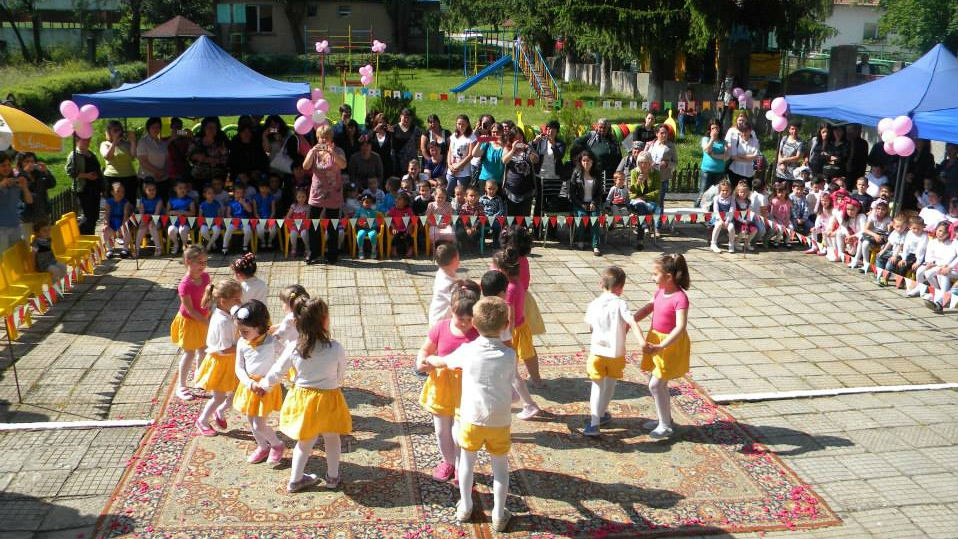 На Международния ден на детето- 01 юни, детските градини в община „Тунджа“ възстановяват приема на деца.
 В същия ден по инициатива на община „Тунджа“,...