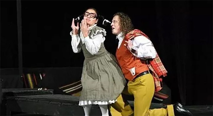 Ямболският драматичен театър „Невена Коканова“ ще предложи утре на своите почитатели онлайн-представление на постановката „Криворазбраната цивилизация“....