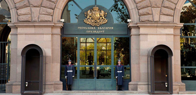 Въпреки надеждите на "Има такъв народ" за правителство с третия мандат прогнозите сочат, че 50-ото Народно събрание няма да успее да излъчи редовен кабинет....