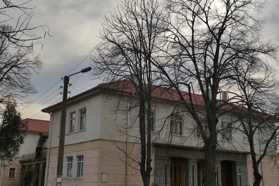 Общината извърши цялостен ремонт на покрива на сградата на Народно читалище „Христо Ботев 1929“ в село Младово, съобщиха от общинския пресцентър в Сливен.
Ремонтирана...