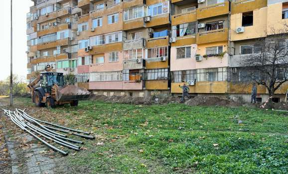 Приключиха монтажните дейности по проекта за подмяна и реконструкция на съществуващата водопроводна мрежа и водопроводните отклонения в ж.к. “Златен рог”...