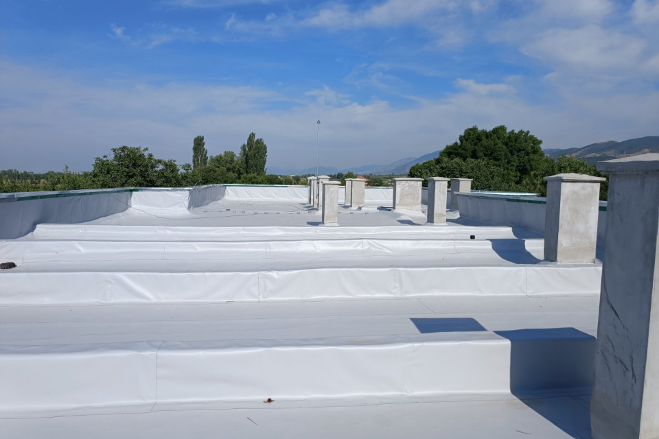 Община Сливен извърши ремонт на още един обект за обществено ползване. С изцяло нов покрив е детската градина в село Драгоданово. В нея ще се обучават...