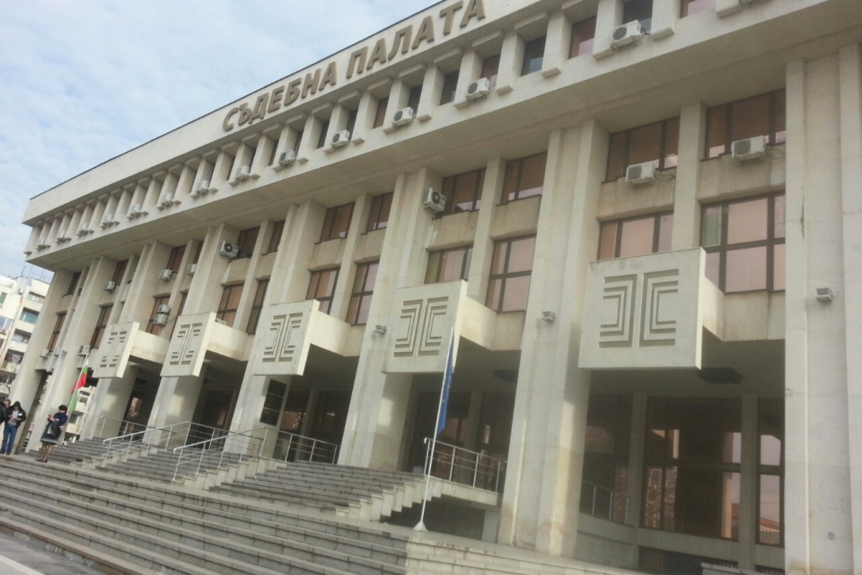 Окръжна прокуратура-Бургас се самосезира по материали в медиите, в които се съдържат данни за евентуално извършено престъпление по повод настъпила смърт...