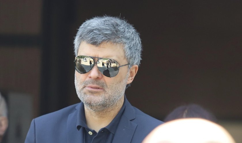 Районната прокуратура в Стара Загора е образувала досъдебно производство за изясняване на причините за смъртта на 54-годишния Тодор Славков.
На 21 юли...
