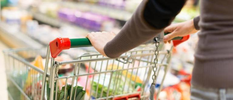 Индексът на тържищните цени (ИТЦ), който отразява цените на хранителните стоки на едро в България, тази седмица спада с 0,53 на сто до 2,467 пункта. От...