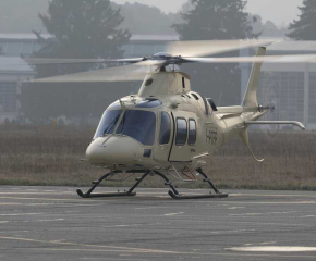 Първият български хеликоптер от системата ХЕМС извършва тестови полет