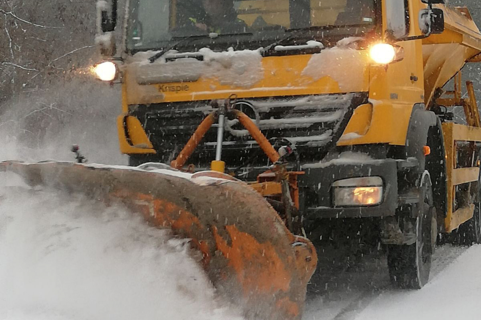 В готовност са 78 машини за зимното поддържане на републиканските пътища в Ямболска област при влошаване на метеорологичната обстановка. Оборудвани са...