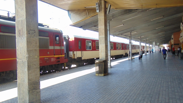 Заради изграждането и модернизацията на пловдивския жп възел от първи август до 25 септември се променя движението и разписанието на влаковете през Пловдив. 
Ще...