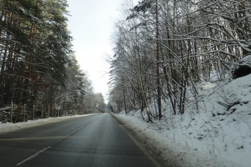 Републиканските пътища в Ямболска област са проходими при зимни условия. Настилките са почистени и обработени против заледяване. Заради продължаващите...