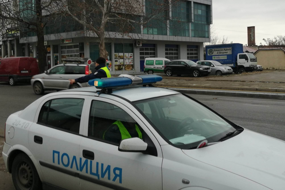 Днес в град Сливен се провежда мащабна специализирана операция по пътна безопасност. Екипи на сектор „Пътна полиция”-ОДМВР-Сливен и група „Териториална...