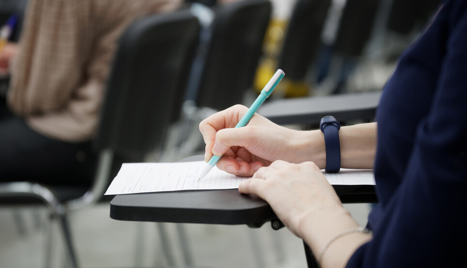 Математика може да се преподава и изучава добре не само в елитните математически гимназии. Ученици от малки училища в Елхово, Вълкосел, Чирпан, Нова Загора...
