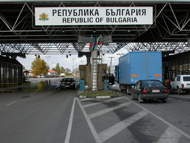 През февруари пътуванията на български граждани в чужбина са били с 93.9% повече спрямо същия месец на 2021 година. Това показват данните на Националния...
