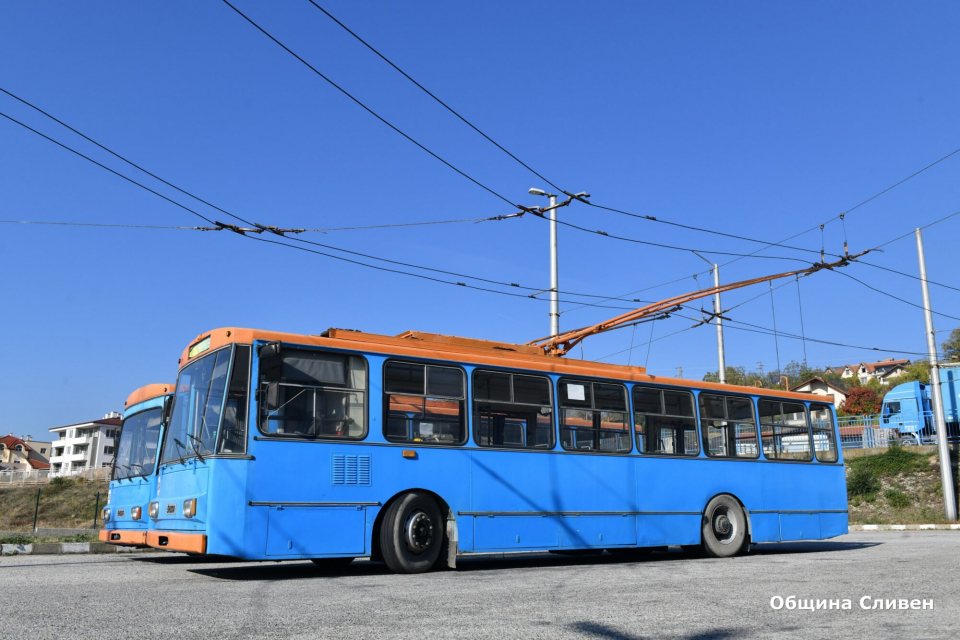 Шест нови тролейбуса ще бъдат доставени в Сливен до края на юли. Това каза в интервю за БТА заместник-кметът по икономическо развитие Стоян Марков. Тролейбусите...