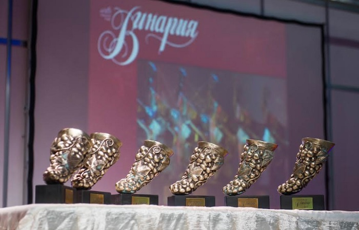 На официална церемония в Пловдивския панаир ще бъдат наградени победителите в международните дегустации и конкурса „Златен ритон“. Сред официалните гости...
