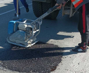 След протест от АПИ съобщиха, че започва ремонт на 27 км от пътя Ямбол-Средец