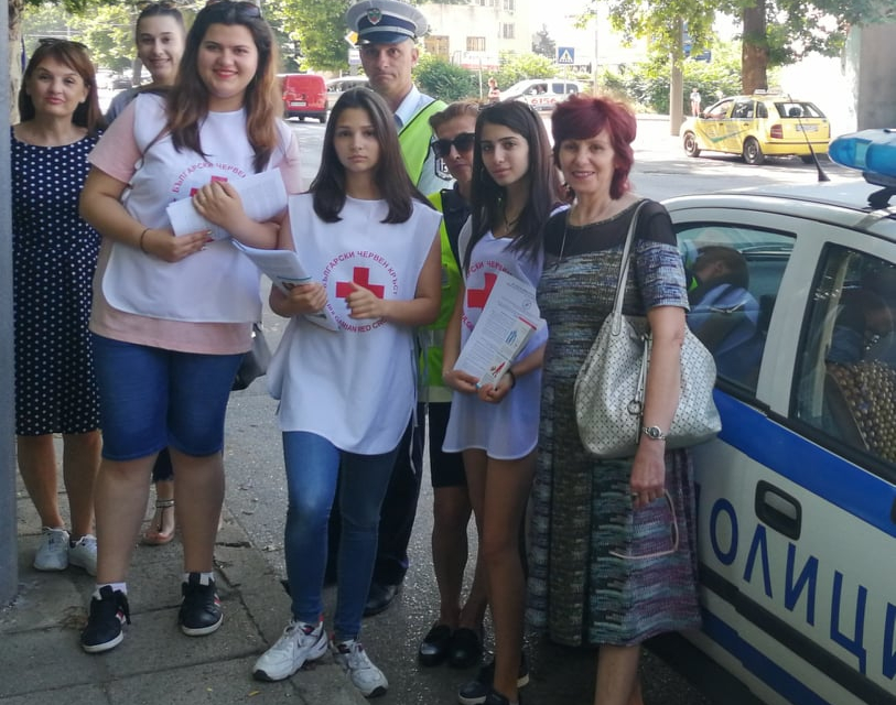 Пътна полиция, РЗИ и БЧК в Сливен отбелязаха 29 юни- Националния ден на безопасността на движението по пътищата. На днешния ден за трета поредна година...