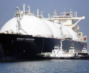 Служебният кабинет решава дали иска 3 танкера втечнен газ