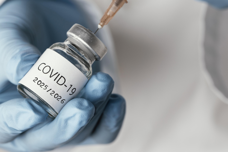 От днес във всички 28 области у нас започва имунизацията срещу COVID-19. Ваксините вече са налични в регионалните здравни инспекции и ще бъдат напълно...