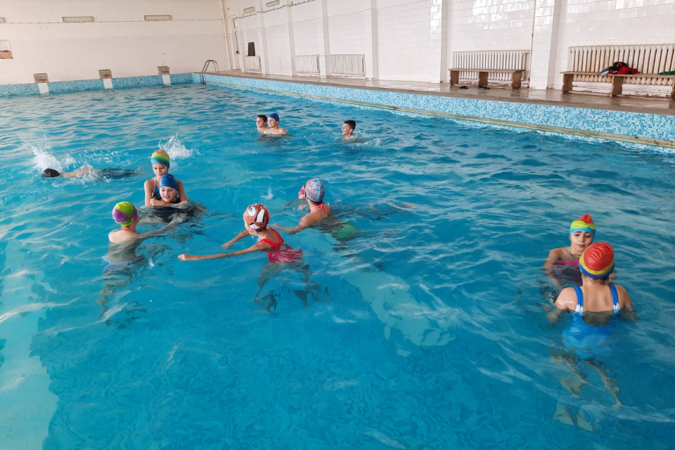 Училищният плувен басейн на СУ „П. К. Яворов“ гр. Стралджа е притегателният център за всички ученици. От 06.02.2023 г. обучението по плуване се осъществява...