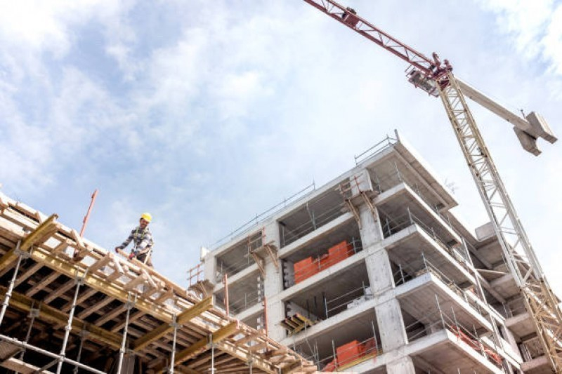 През второто тримесечие на 2023 г. местните администрации на територията на област Ямбол са издали разрешителни за строеж на 18 жилищни сгради с 27 жилища...