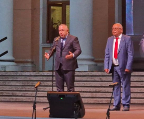 Стефан Радев беше сред гостите на празника на Карнобат