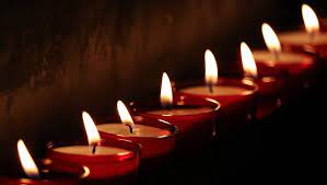 В памет на жертвите, загинали при пожар в Дом за възрастни хора в село Рояк, община Дългопол, на 22 ноември, и на жертвите в автобусната катастрофа на...