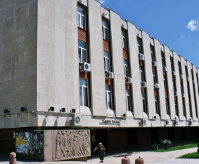 Съдът в Сливен даде ход на делото срещу обвинения в педофилия британски пастор