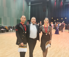 Състезателите от Клуб по спортни танци Тандем-Ямбол с бронз от  Световното първенство в Австрия 