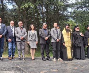 Тракийският събор „Спасовден“ отново събра хора на връх Бакаджик