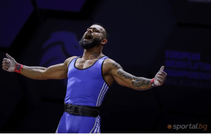 Божидар Андреев триумфира в кат. 73 кг на Европейското първенство по вдигане на тежести в София, като постигна нови континентални рекорди в изтласкването...
