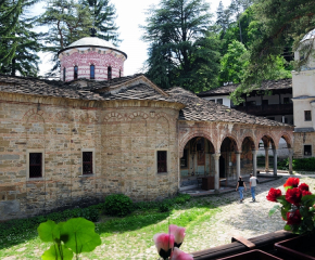 Троянският манастир "Успение Богородично" днес отбелязва своя храмов празник