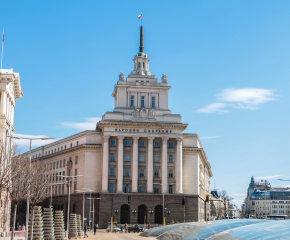 Умуват над нов вариант за минималната пенсия