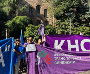 Увеличават заплатите в градския транспорт в София със задна дата