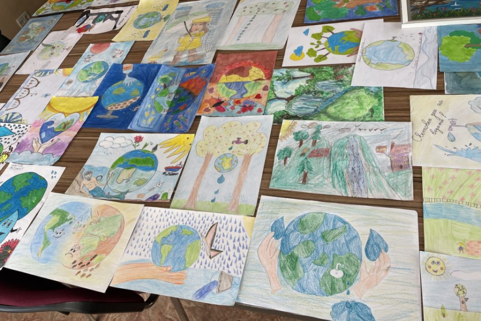 
„Водоснабдяване и канализация“ (ВиК) – Ямбол организира конкурси за детска рисунка и есе по повод Световния ден на водата – 22 март. Отбелязването му...