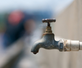 ВиК-Ямбол: Поради източваните големи количества вода за гасене на пожара в боляроско е било нарушено частично нормалното водоподаване в региона