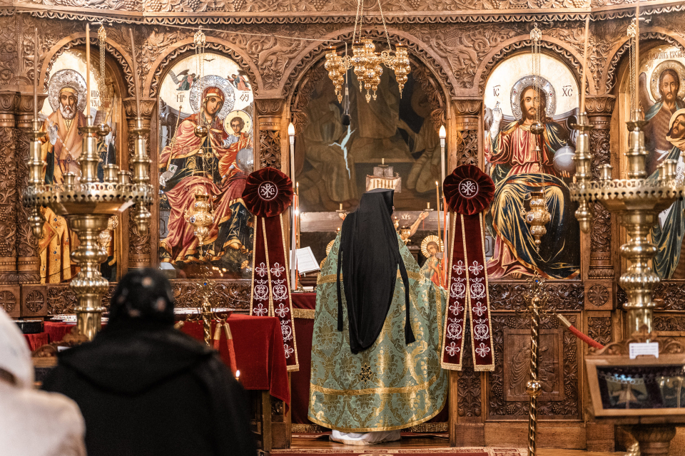 С подобаваща тържественост на 6 декември беше отбелязан празникът на църковния храм „Свети Николай Мирликийски Чудотворец“ в Ямбол. Празнична архиерейска...