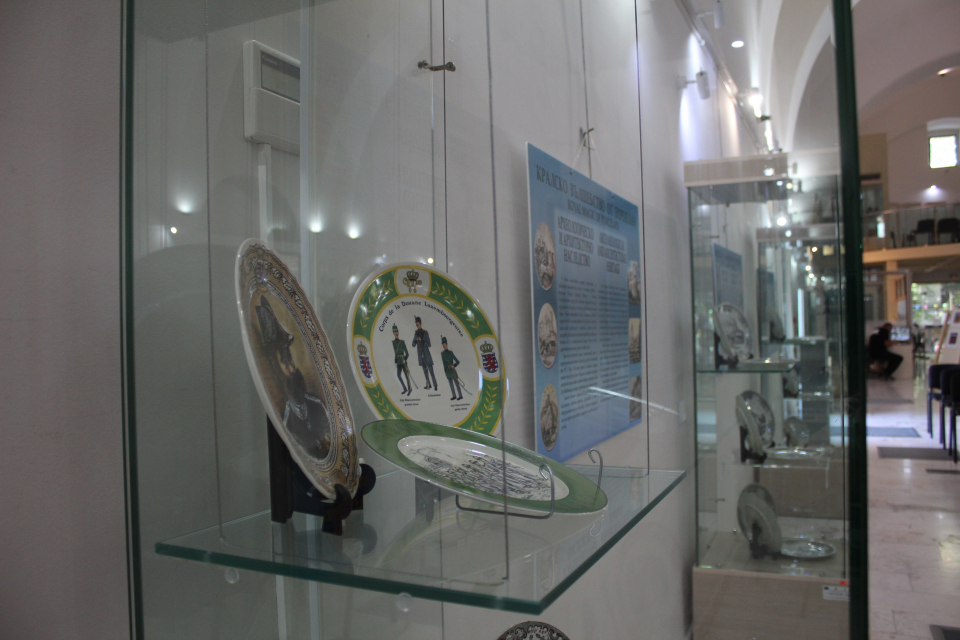 Колекционерската изложба „Кралско вълшебство от порцелан” гостува в град Ямбол. Тя може да бъде разгледана в зала „Съвременност“ на Културно-информационен...