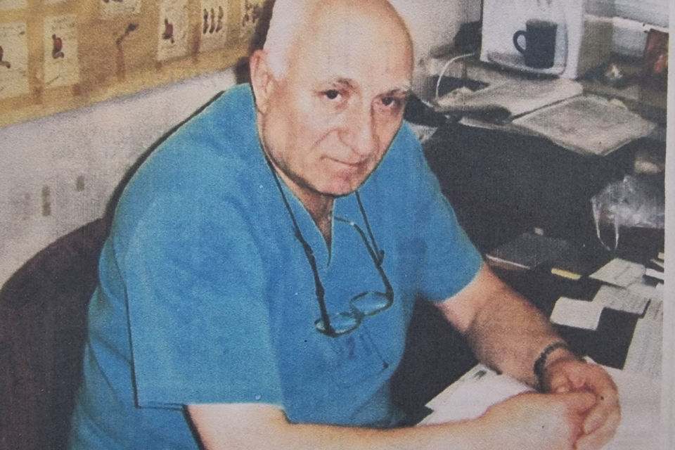 На днешния 9 август своя 88-и рожден празнува един от най-уважаваните ямболски лекари и почетен гражданин на Ямбол доц. д-р Николай Недков, който се...