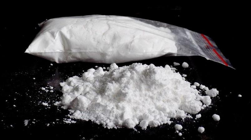 Кокаин за два милиона лева e открит на граничен пункт "Лесово". Наркотикът е намерен в специално пригодени тайници.
Кокаинът е открит в лек автомобил...