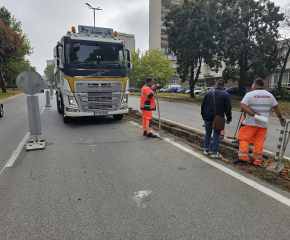 Започна подготовката за изграждането на ново кръстовище с кръгово движение на пресечката между бул. „Димитър Благоев“ и ул. „Жорж Папазов“