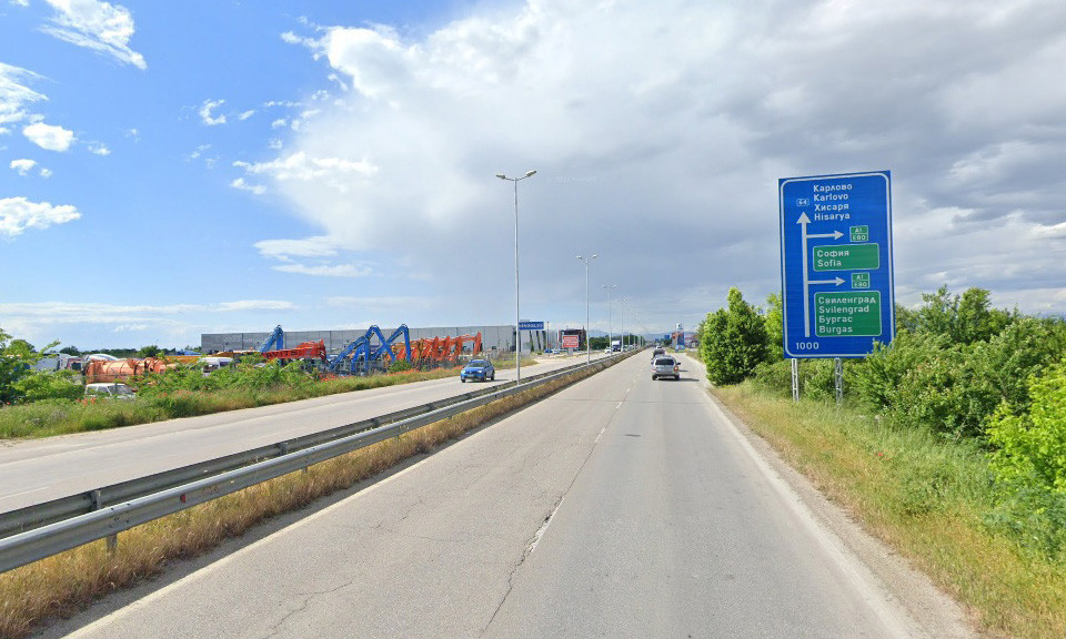 В събота - 21 май, започва текущ ремонт на 2,3 км от второкласния път II-64 Карлово - Пловдив в отсечката между пътния възел с автомагистрала „Тракия“...