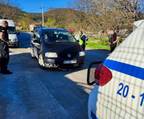 Засилени проверки на моторни превозни средства при специализирана операция на полицията в Твърдица