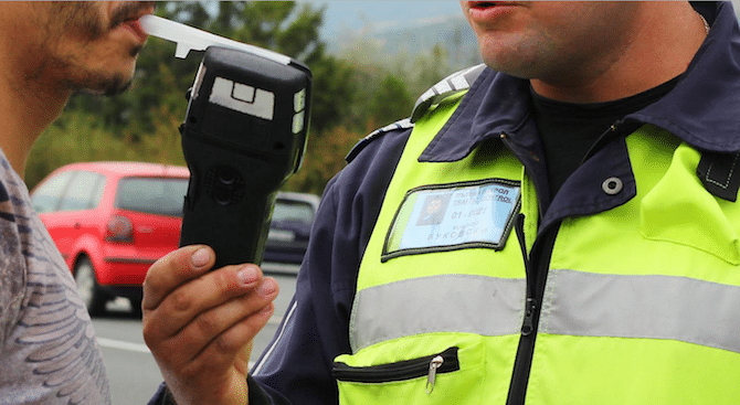 
ОДМВР-Сливен засилва проверките за употреба на алкохол и наркотици на водачите на МПС в малките населени места. Екипи на полицейските участъци към районните...