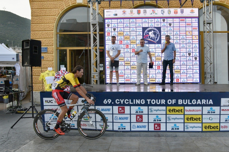 От Сливен днес ще стартира четвъртият етап от 69-ата колоездачна Обиколка на България. За поредна година Сливен е етапен град в международната надпревара.
Стартът...
