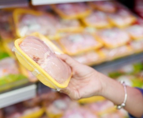 Затвориха предприятие за разфасоване на птиче месо в Луковит