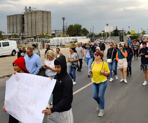 Жители на Труд блокират Карловско шосе с искане за автобуси до Пловдив
