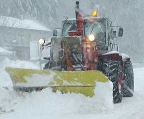 Жълт код за интензивни снеговалежи за 7 области, шофьорите да са внимателни