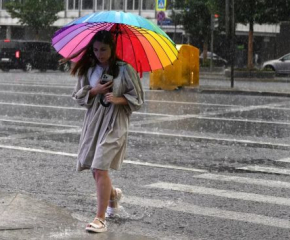 Жълт код за обилни валежи във вторник в 21 области в страната